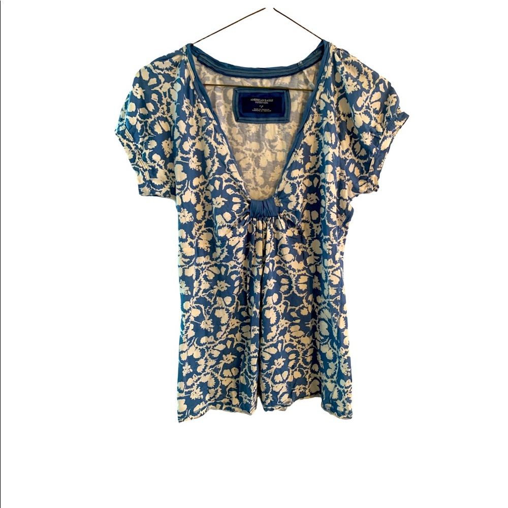 American Eagle V neck Blouse